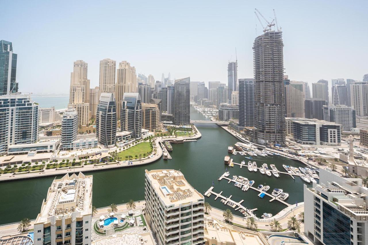 Fam Living - Marina Marvel - Studio Apartment With Breathtaking Views In Studio One Tower Dubái Exterior foto